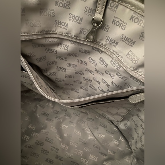 Michael Kors gray tote. - Picture 15 of 16